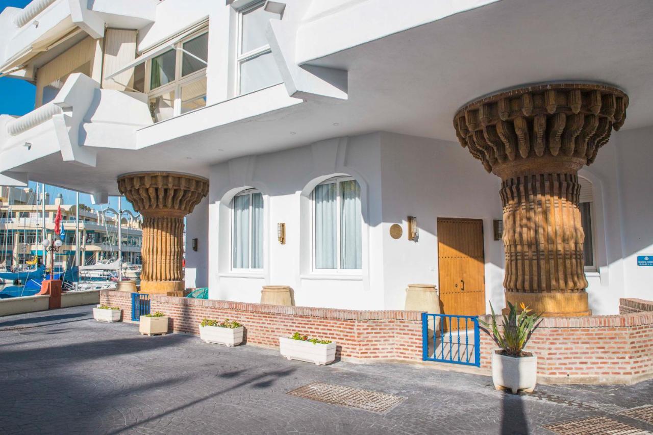 Popeye Suite: Puerto Marina Island Retreat with Rooftop Pool Benalmadena Exterior photo